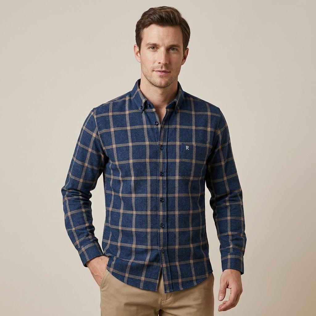 CHEMISE HOMME À CARREAUX ET COL BOUTONNÉ