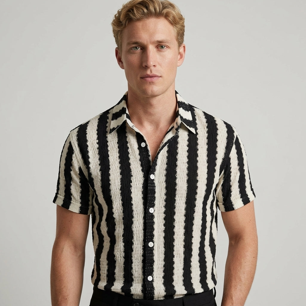 Chemise Rayée Noire Et Blanche À Manches Courtes Pour Hommes