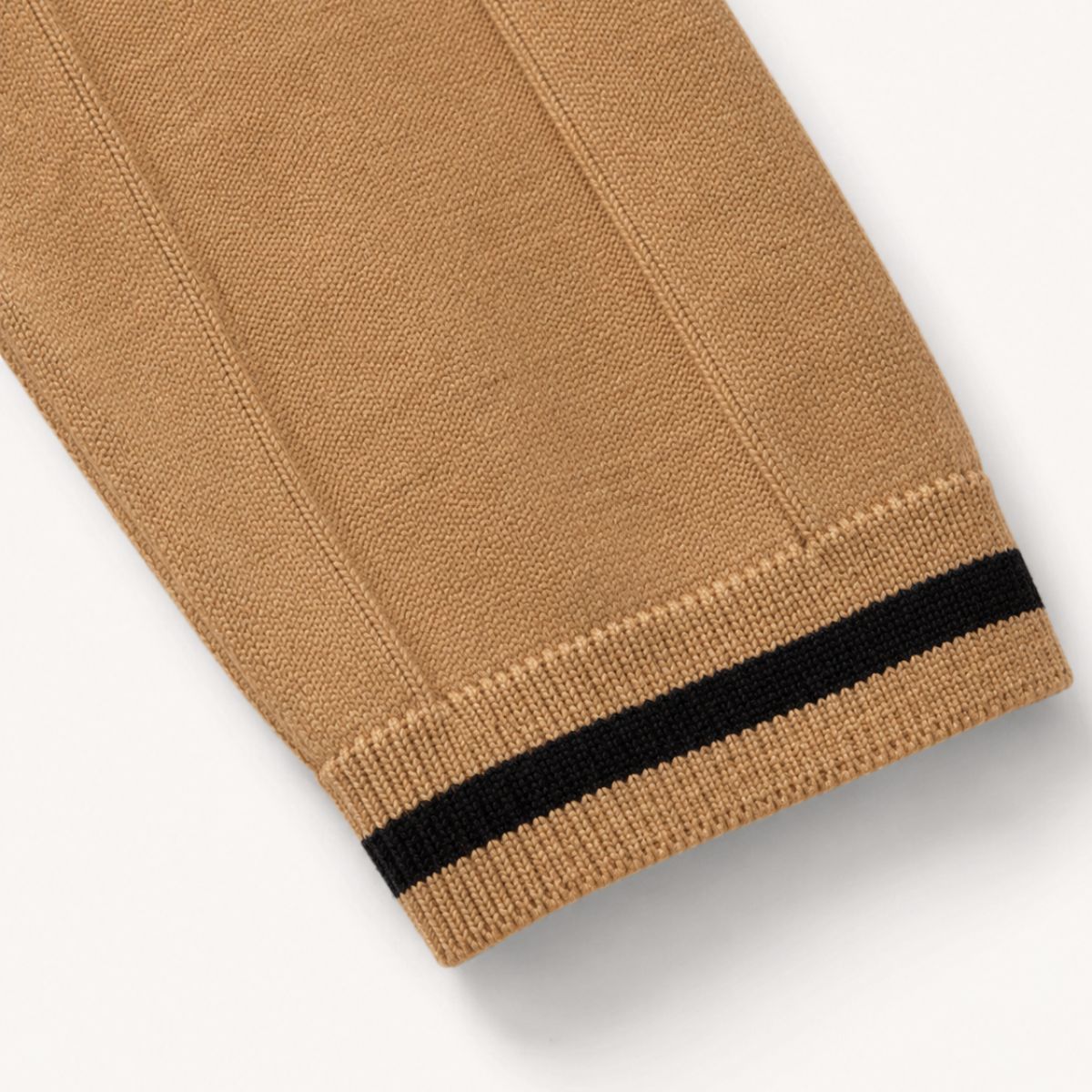 Polo À Col Zippé Avec Texture Verticale Pour Hommes