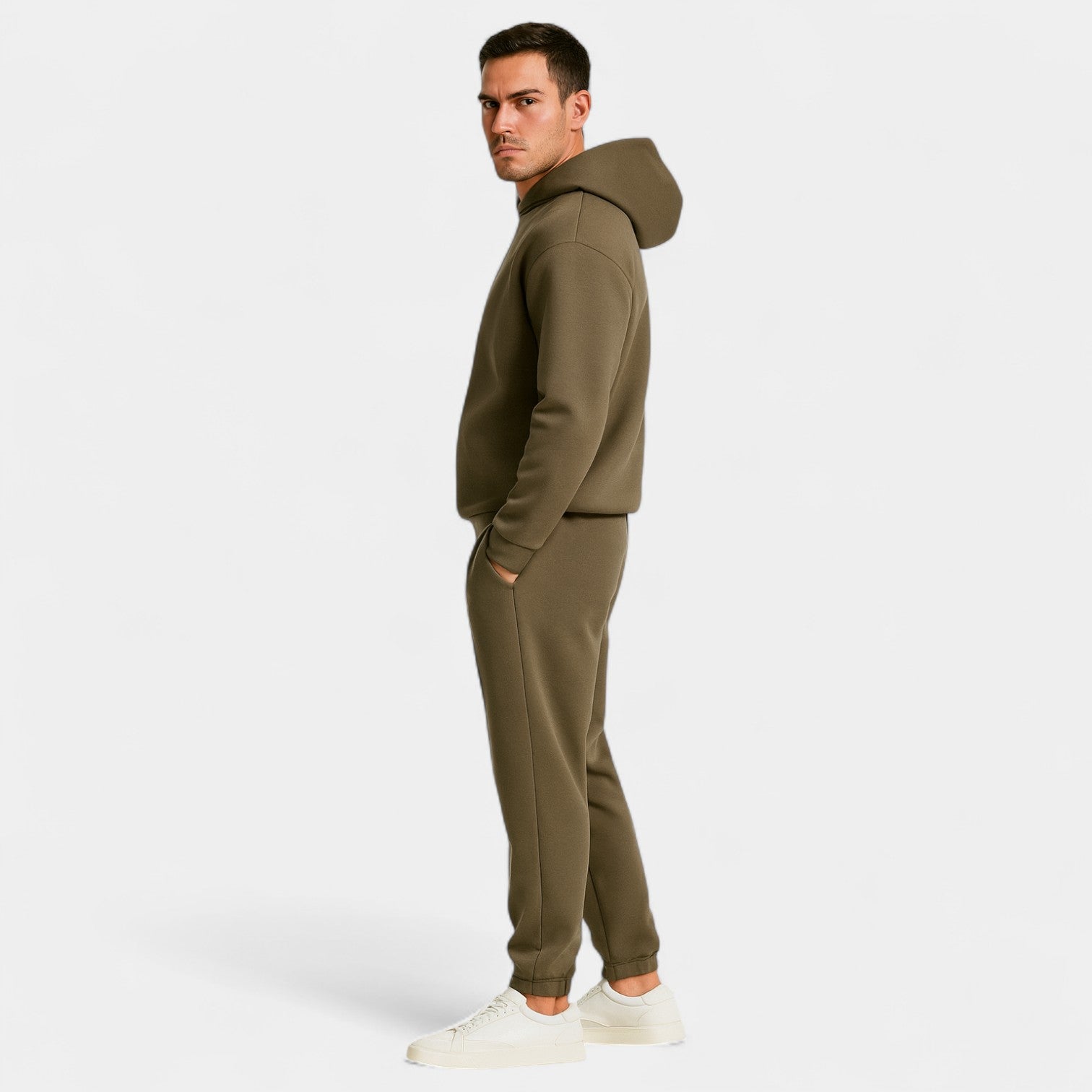 ENSEMBLE HOMME SWEAT À CAPUCHE ET PANTALON FUSELÉ