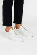BASKETS PERFORÉES POUR HOMME