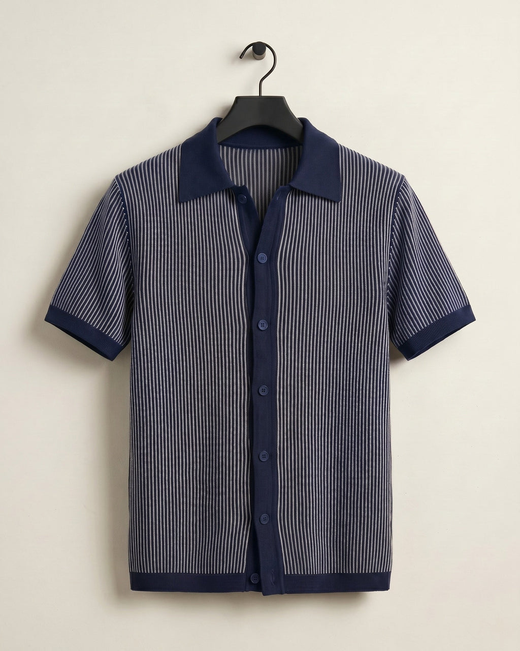 Polo Tricoté À Rayures Verticales Pour Hommes