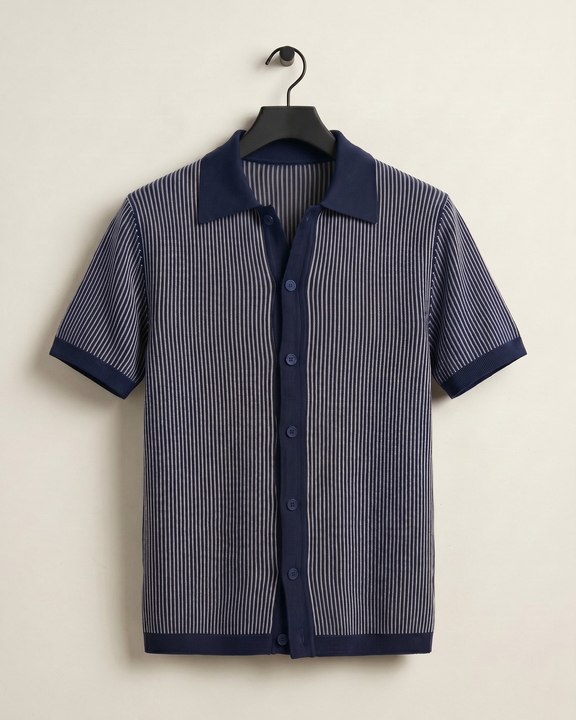 Polo Tricoté À Rayures Verticales Pour Hommes