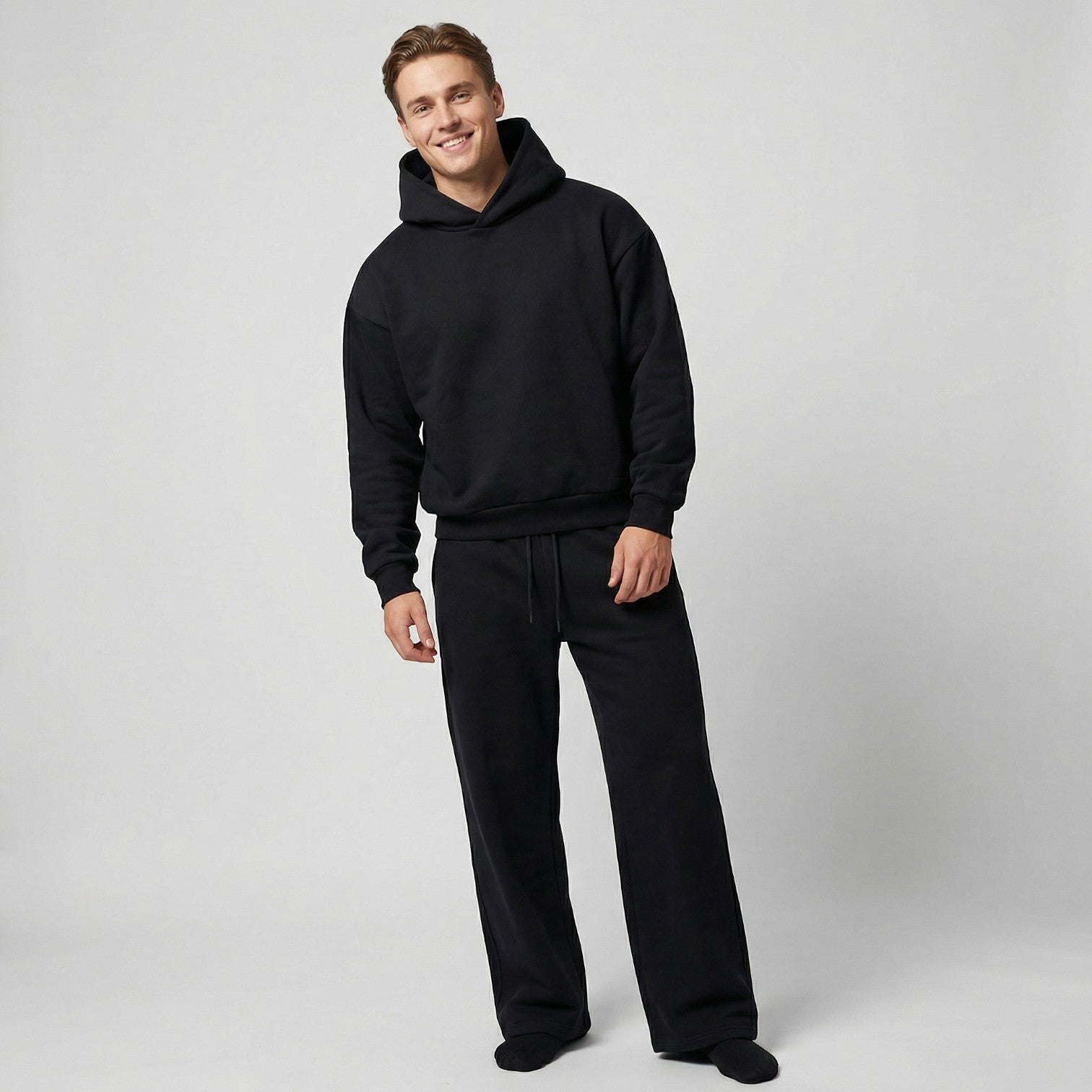 ENSEMBLE HOMME SWEAT À CAPUCHE ET PANTALON MAILLE