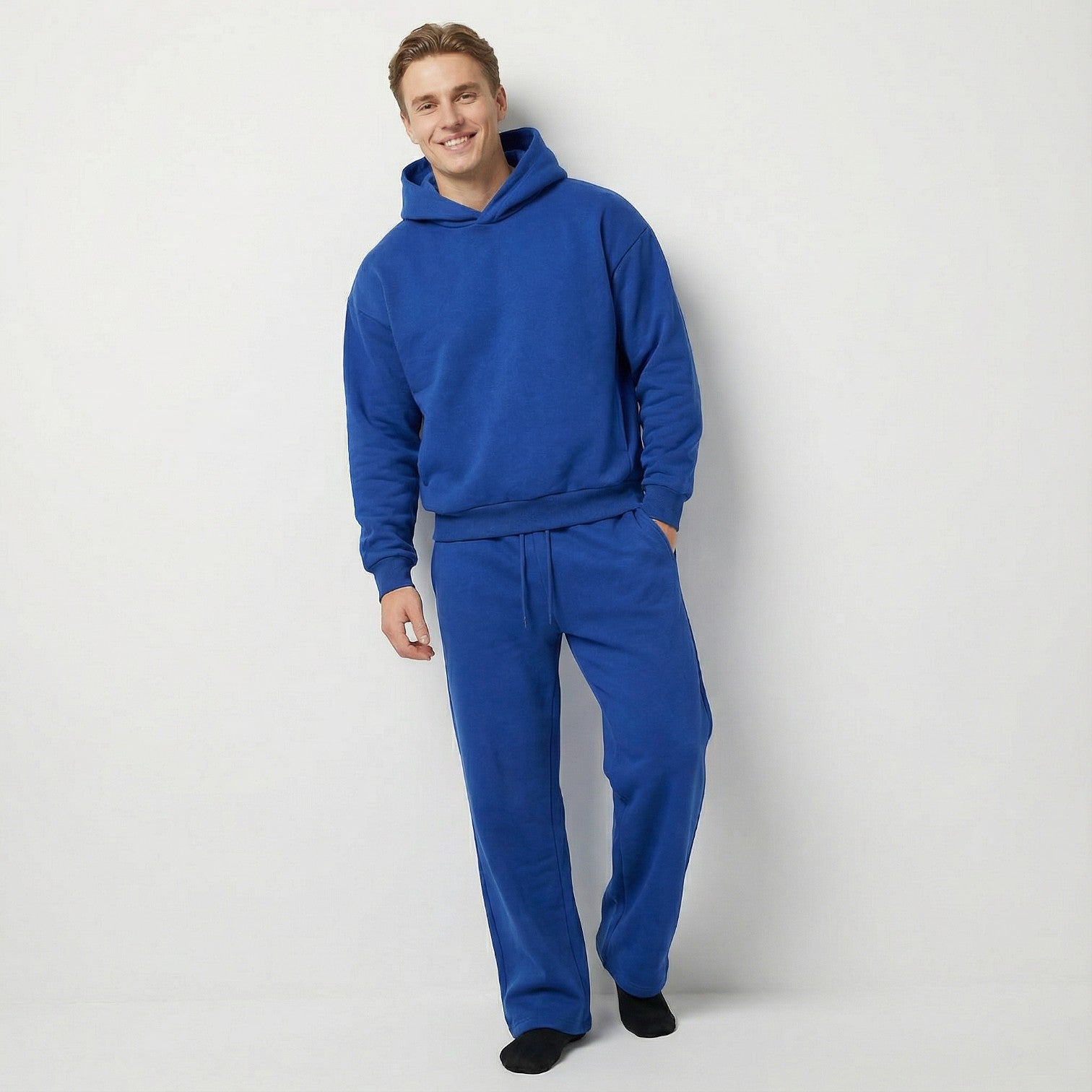 ENSEMBLE HOMME SWEAT À CAPUCHE ET PANTALON MAILLE