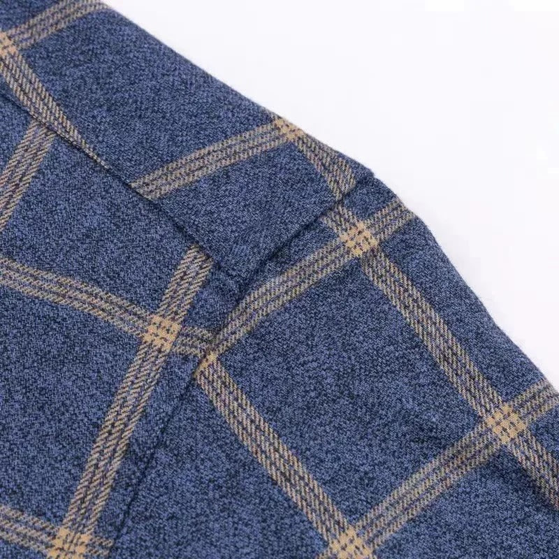 CHEMISE HOMME À CARREAUX ET COL BOUTONNÉ