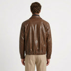 Veste en cuir à l’allure classique - image 2